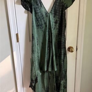 Fara Olive and Black V-Neck Tie-Dye Midi Dress